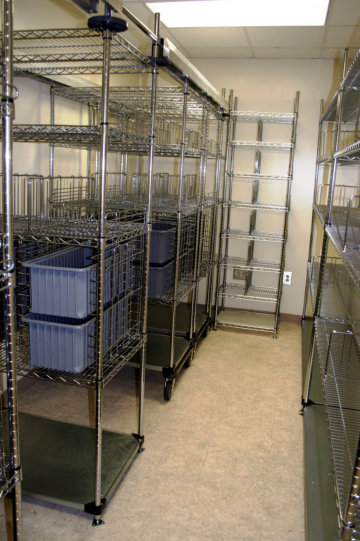 Adjustable Wire Shelving with Bin Storage