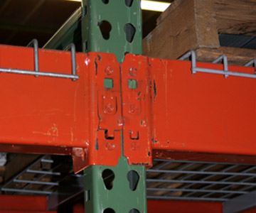 Roll Form Pallet Racking, Tear Drop style