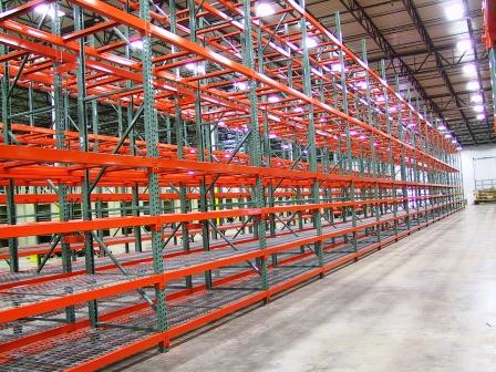 Pallet Racking System / Case Picking with Internal Wire Decking