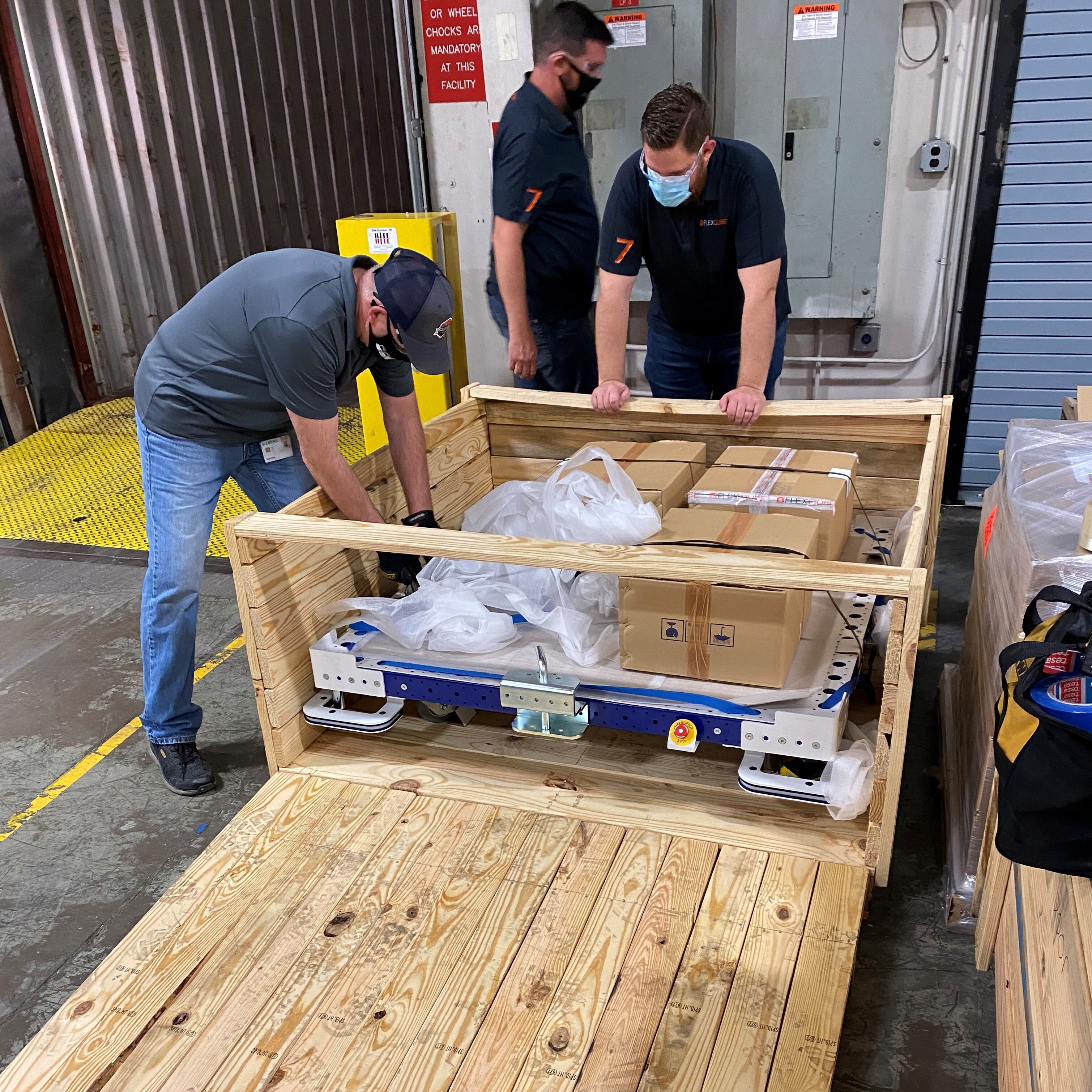 Top of eQart box acts as ramp